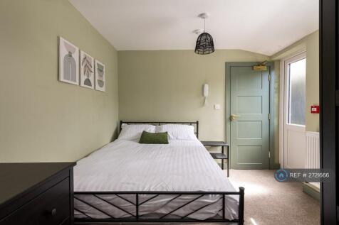 £775 Pcm