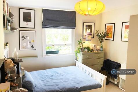 First Floor Bedroom (Double)