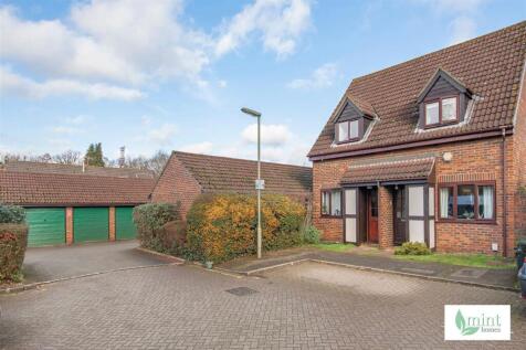 mint_homes_-_15_briar_walk__43_.JPG
