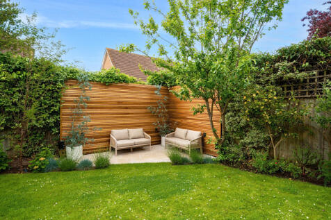 1304413-2-6843310...