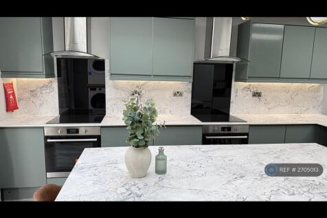 Kitchen/Diner Section