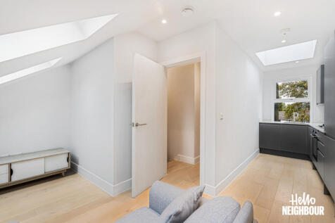 Brouncker Road, London, W3 photo 4