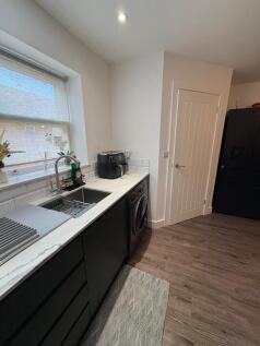2 bed New Build Maisonette