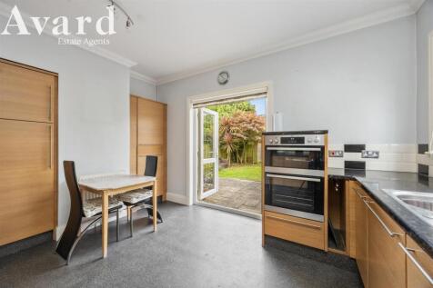 Coleman Avenue, 36-018.jpg