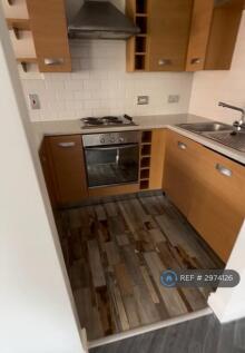 Bovey Court, Warrington, WA1 photo 5