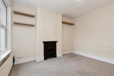 47 Gilbey Road SW17 0QQ bedroom 1.jpg