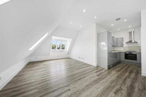 Flats 7, 15-17 Tudor Gardens - 651o0k5BnWQGUrFIpbg