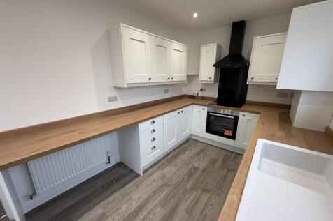 Woodlands Road, Chippenham photo 3