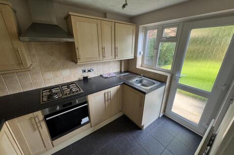 Chelsea Close, Glen Parva, Leicester photo 5