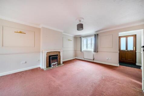 Sitting room with feature fireplace