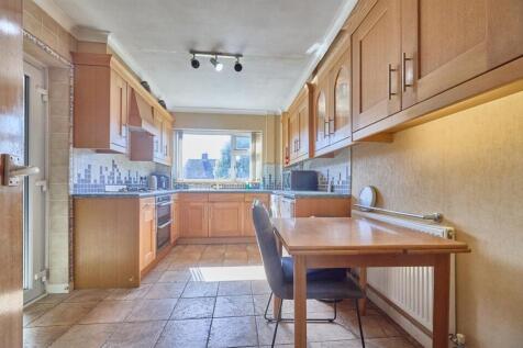Fitted Dining Kitchen to Rear