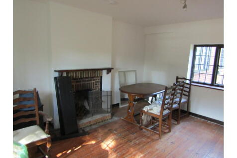 Woking Road, Jacobs Well, Guildford photo 4