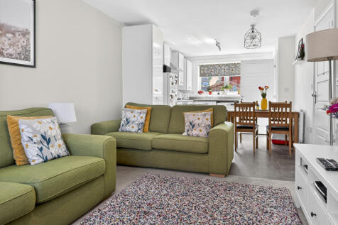 Open Plan Sitting Room/Kitchen/Dining Room