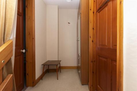 Bramleys Estate Agents - Lydgate Drive - Lepton (2