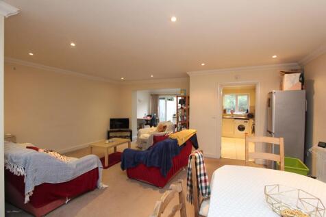 Living Room/Diner