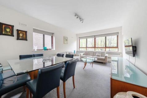 Flat to rent Danes Court, London NW8