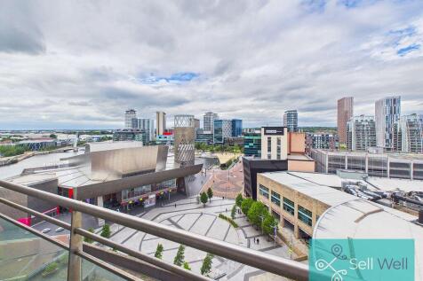 Views Across The Lowry &amp; Salford ...