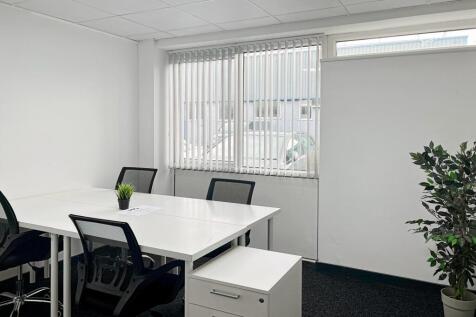 Office to rent Image 4