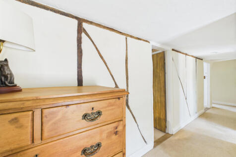 CAM02909G0-PR0442-STILL046