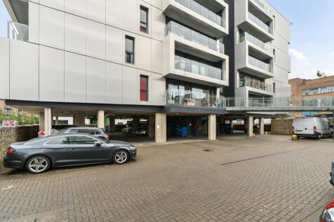 1300505-3-683f251...