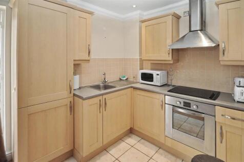 10 The Corner House, Windsor Place, Leamington Spa photo 5