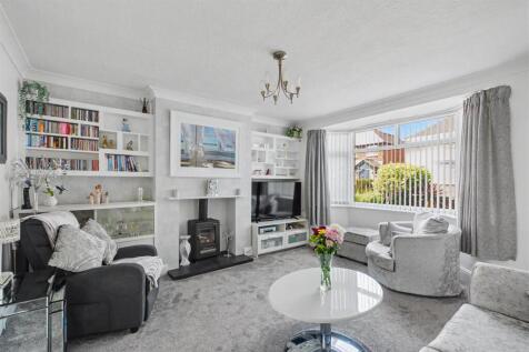 Lounge/Sitting Room