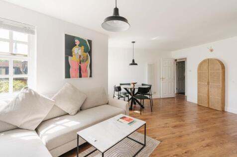 Pickering Close E9