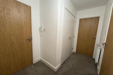 Rathmell Court, Halton, Leeds photo 5