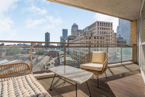 Westferry Circus, Canary Wharf photo 3
