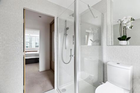 En Suite Shower