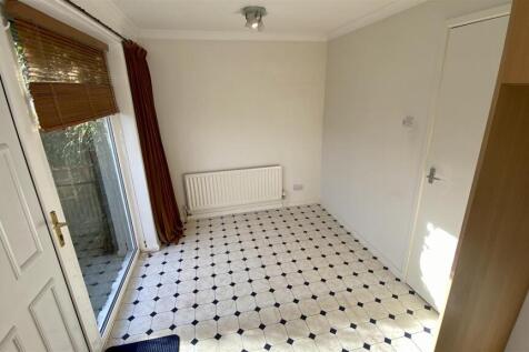 Open Plan Kitchen and Dining Room