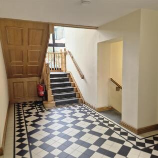 St. Helens Road, Leigh WN7 3UA photo 5