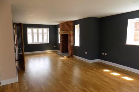 Living/Dining Area.