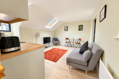 Kitchen-Living area