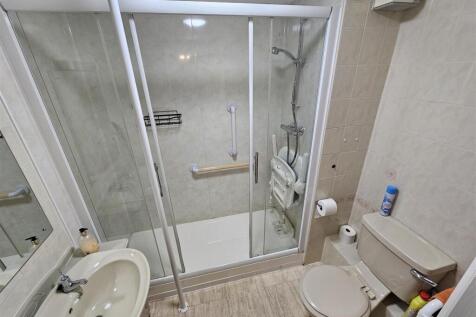 Shower Room W.C.