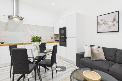 Kitchen/Living area