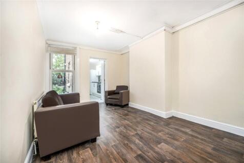 Living/Dining Area