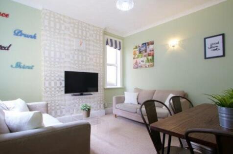 trinity-avenue-ng7-2eu-1057007