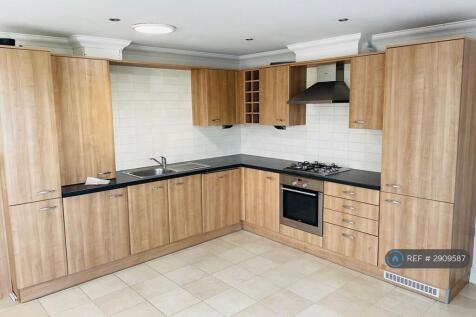 London Road, Binfield, RG42 photo 4