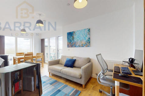 iving room for sale at gallions reach, E16 by barr