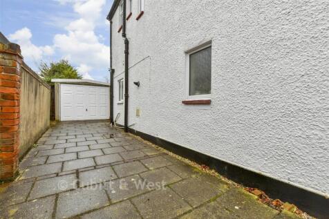 Driveway/Parking