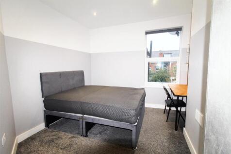 ROOM 2, BED 2.jpg
