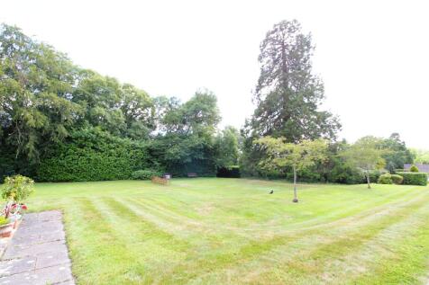 Tower House Close, Cuckfield, RH17 photo 4