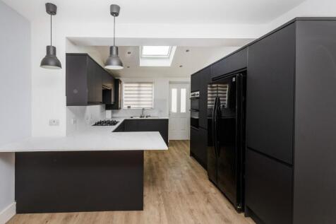 Living/Dining Kitchen