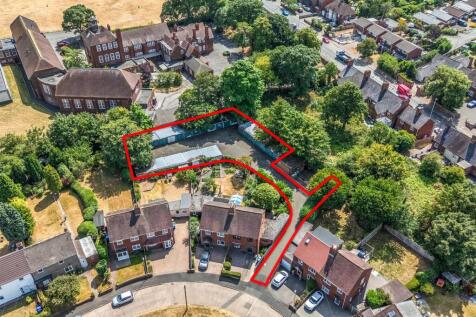 Beech Gardens Garage Site, Beech Gardens Lichfield
