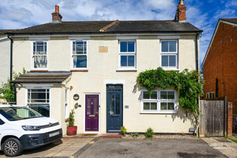 Camberley, GU17 - property photo