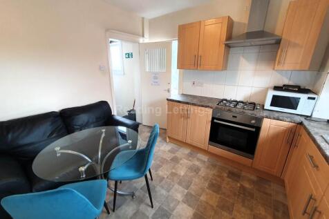 Addington Road - ALL BILLS INCLUDED photo 2