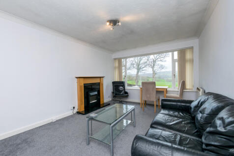 LETS GO PRESENTS THIS SPACIOUS ONE BEDROOM FLAT I