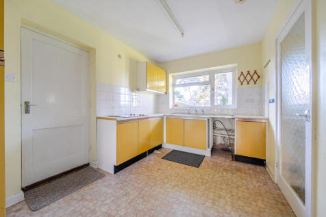 1382141-18-691eef7901b27