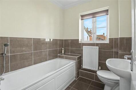 Warren Avenue, Saxmundham, Suffolk, IP17 photo 4